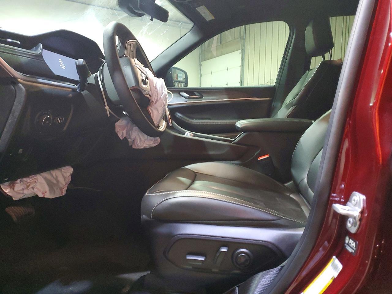 2025 Jeep Grand Cherokee Limited - Image 7