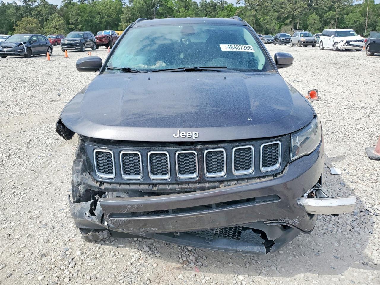 2021 Jeep Compass Latitude - Image 5