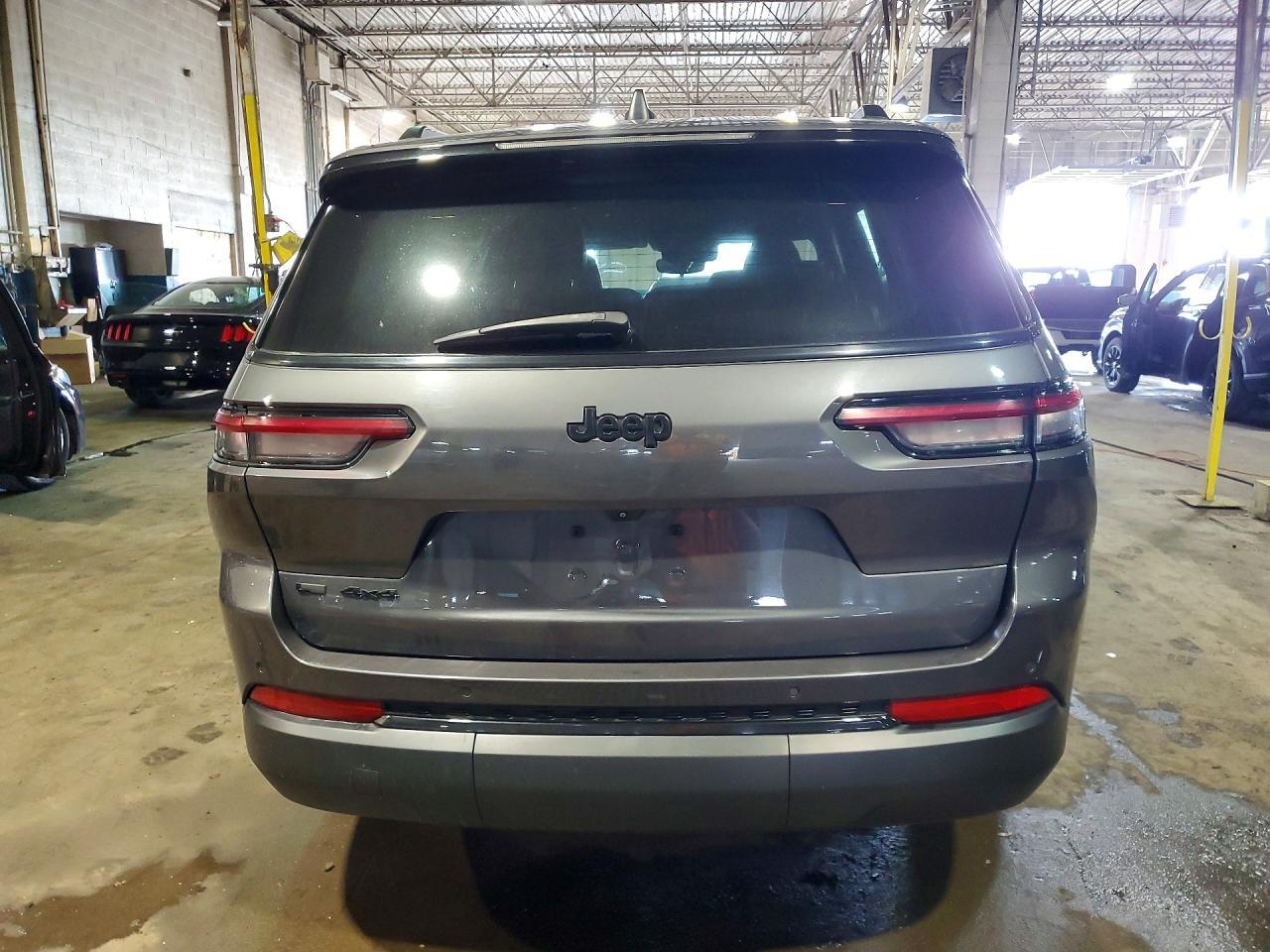 2022 Jeep Grand Cherokee L Laredo - Фото 6