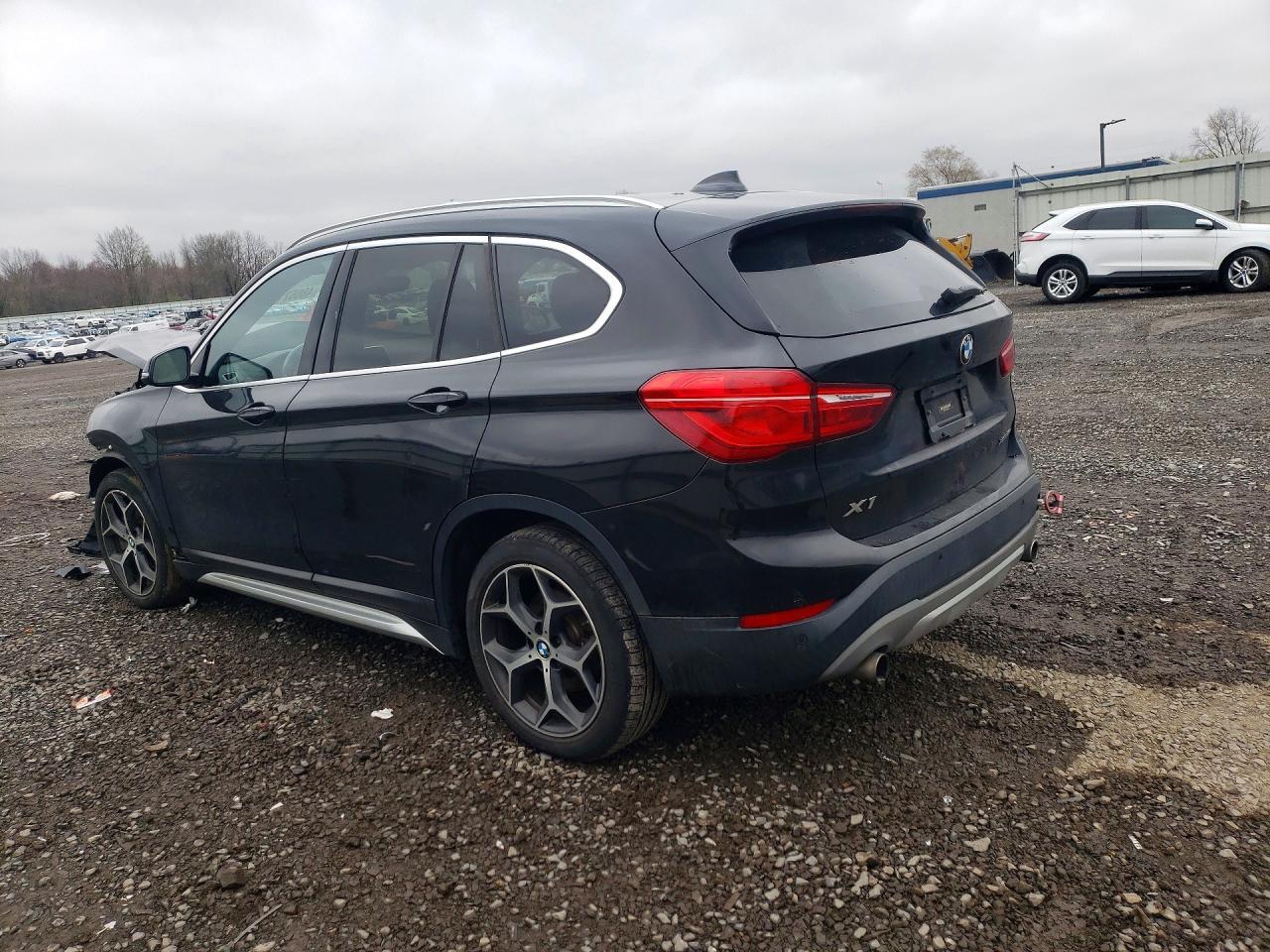 2018 BMW X1 xDrive28I - Фото 2