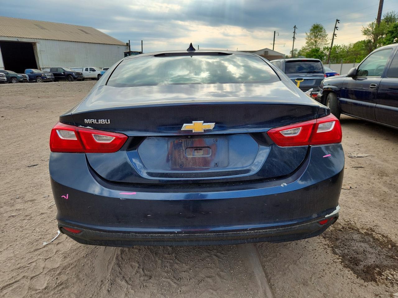 2017 Chevrolet Malibu Lt - Image 6