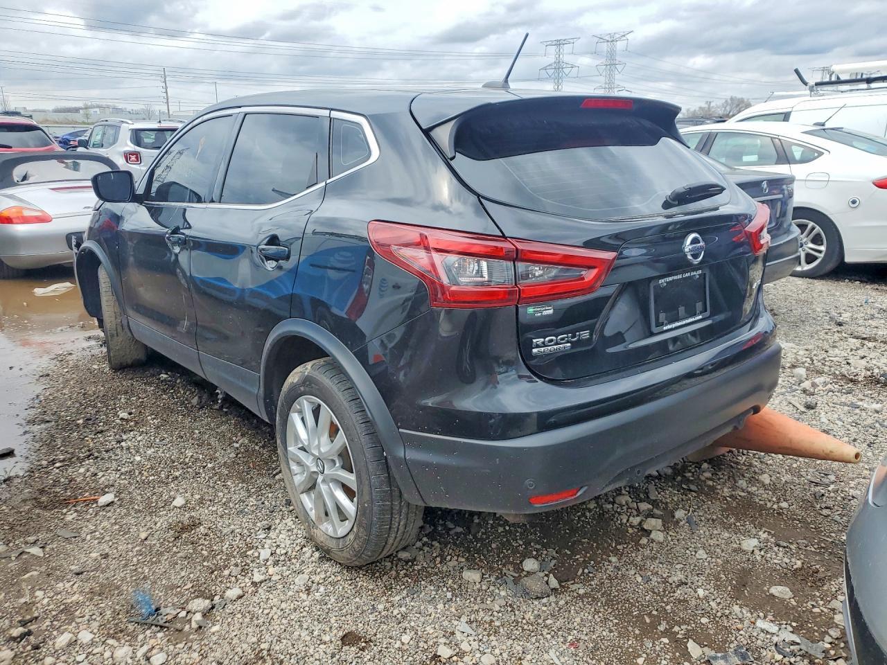 2021 Nissan Rogue Sport S - Фото 2