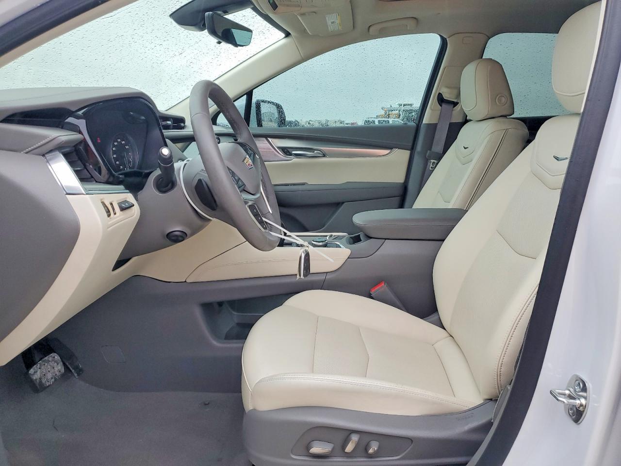 2025 Cadillac Xt5 Premium Luxury - Image 7