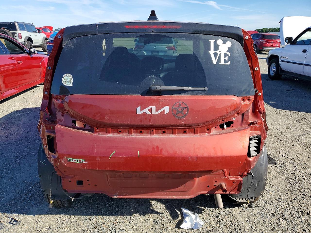2023 Kia Soul Lx - Image 6