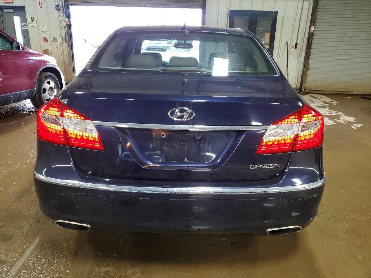 2012 Hyundai Genesis 3.8L V6 - Image 6