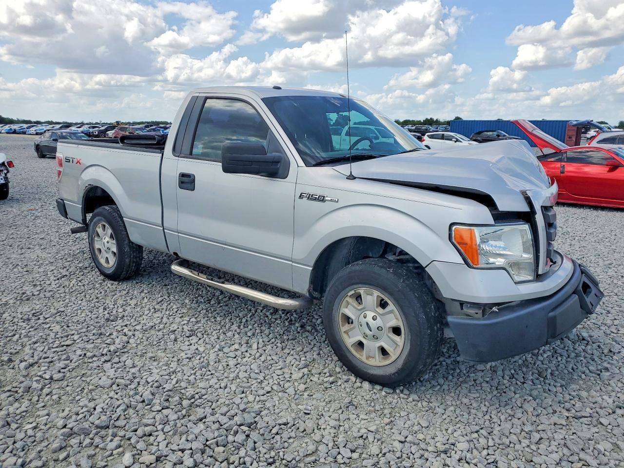 2012 Ford F150 - Фото 4