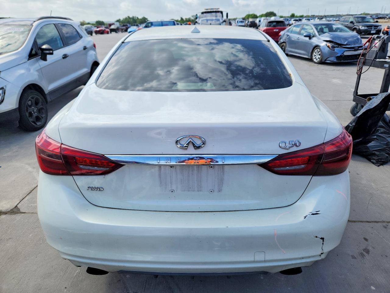 2018 Infiniti Q50 3.0T Luxe - Image 6