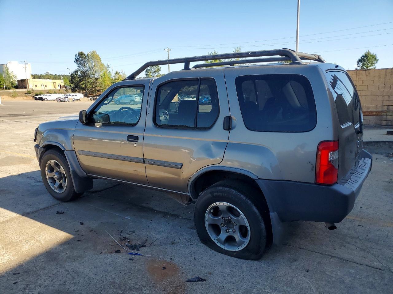 2004 Nissan Xterra Xe - Фото 2