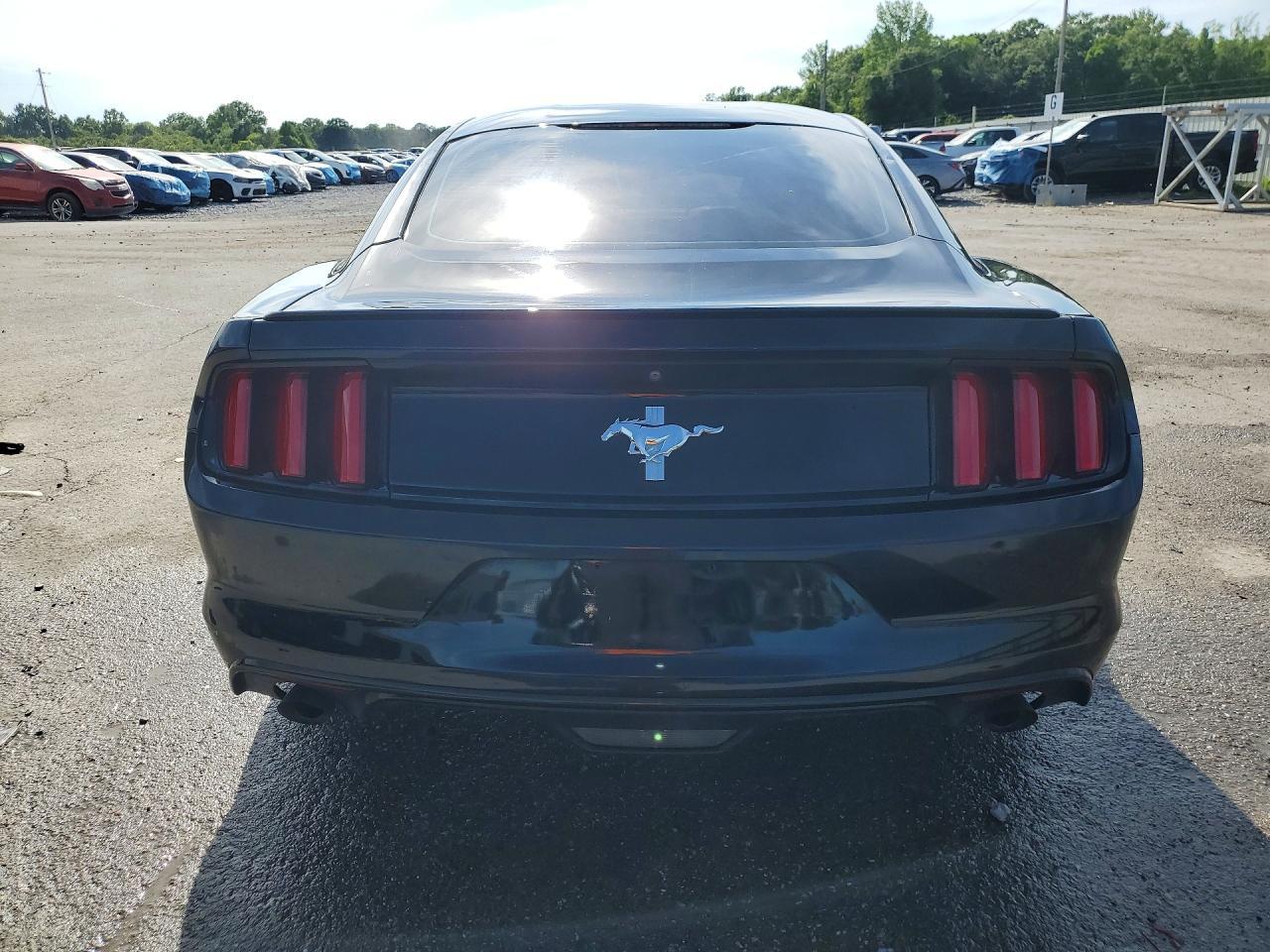 2017 Ford Mustang - Фото 6
