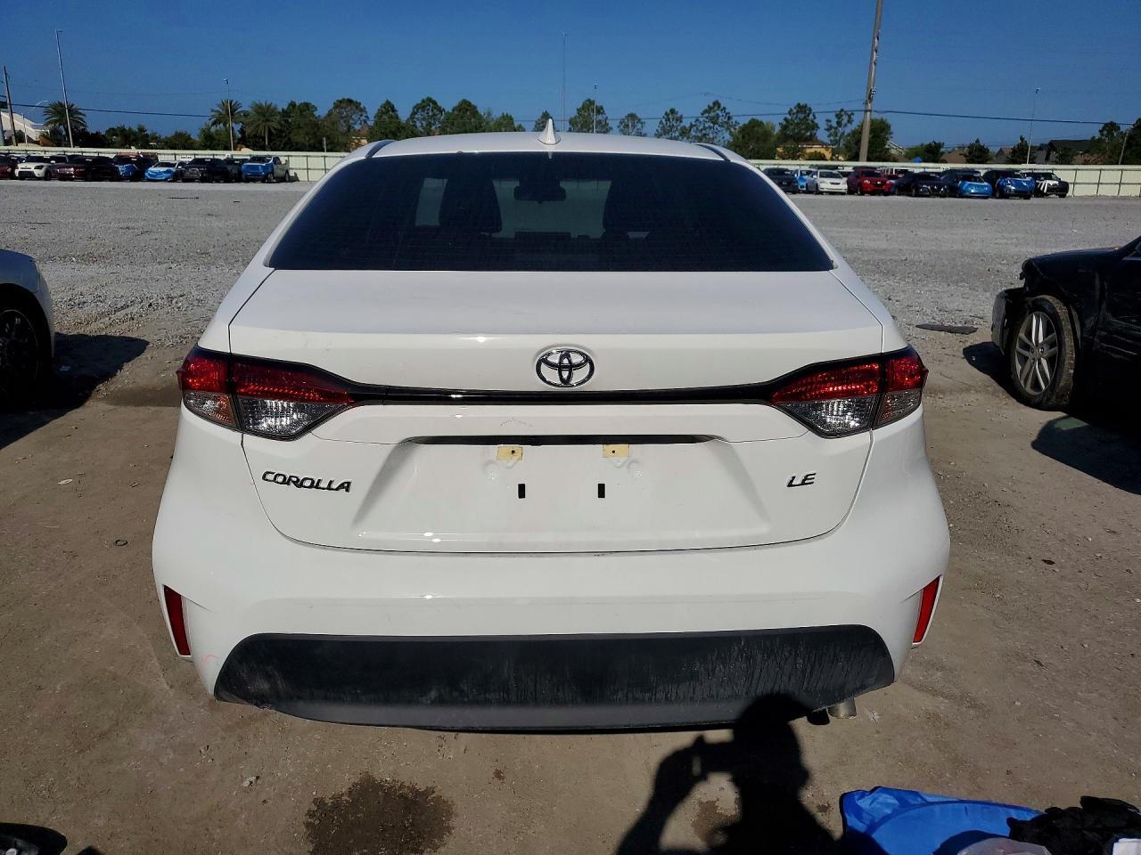 2025 Toyota Corolla Le - Фото 6