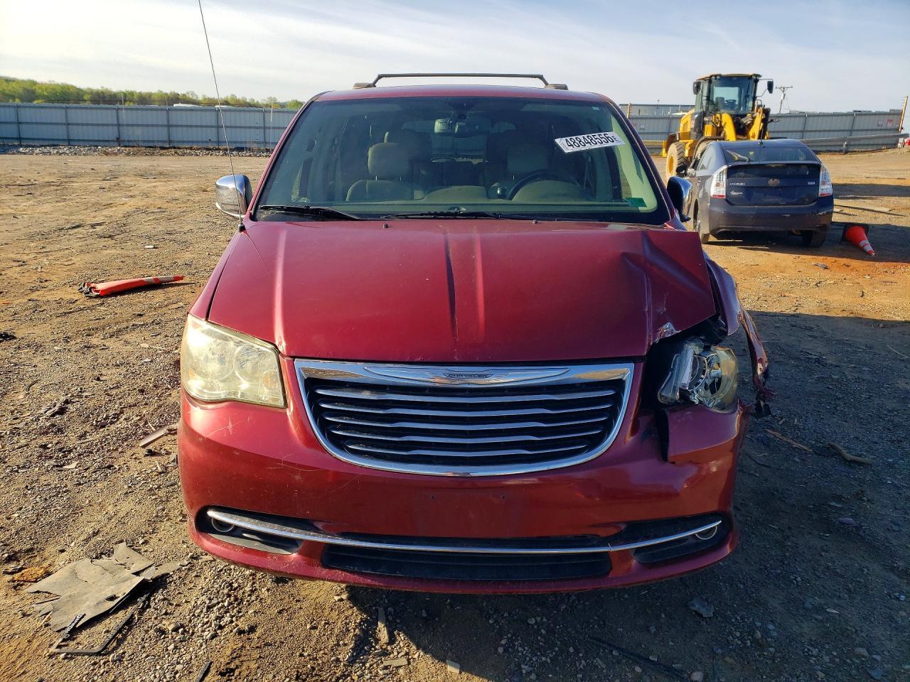 2014 Chrysler Town & Country Touring L - Фото 5