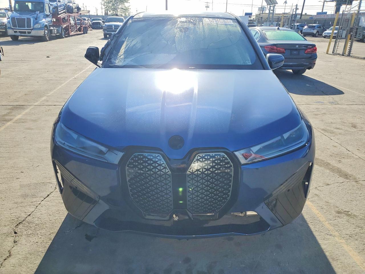 2024 BMW Ix xDrive50 - Image 5