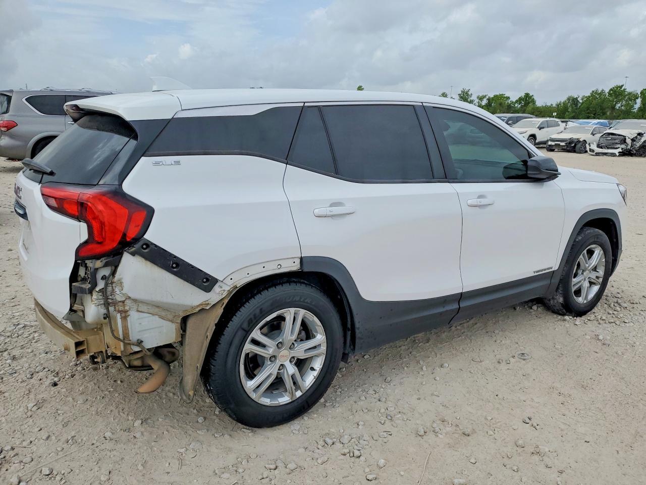 2021 GMC Terrain Sle - Image 3