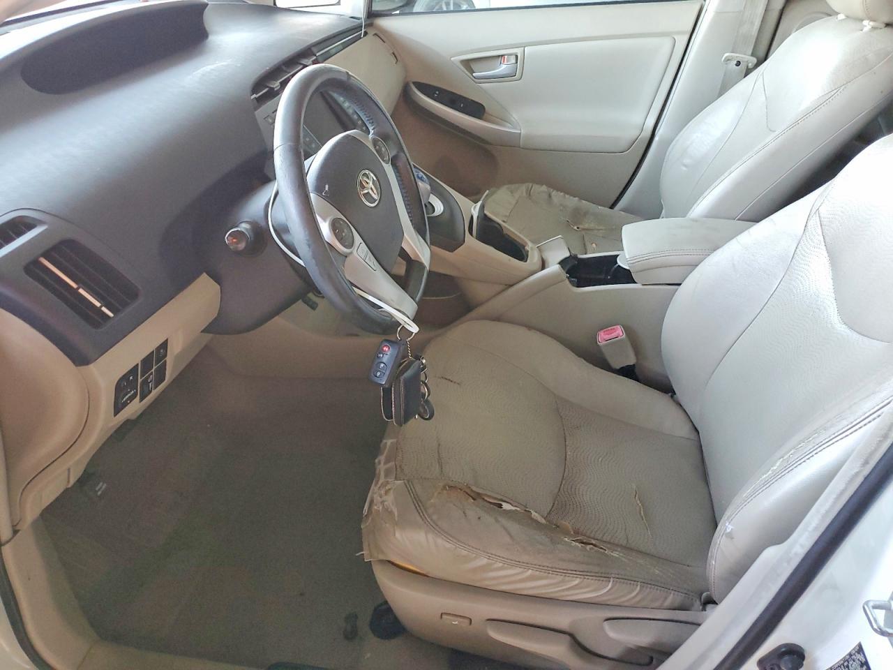 2010 Toyota Prius Iv - Image 7
