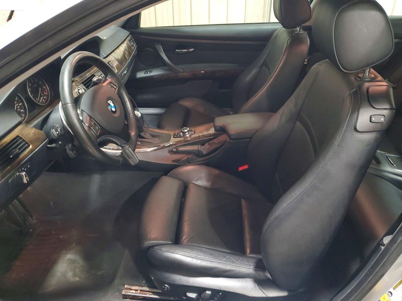 2010 BMW 335 Xi - Фото 7