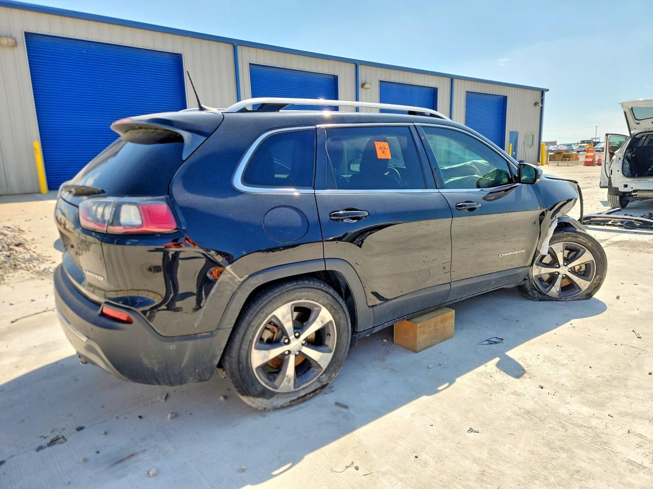 2019 Jeep Cherokee Limited - Image 3
