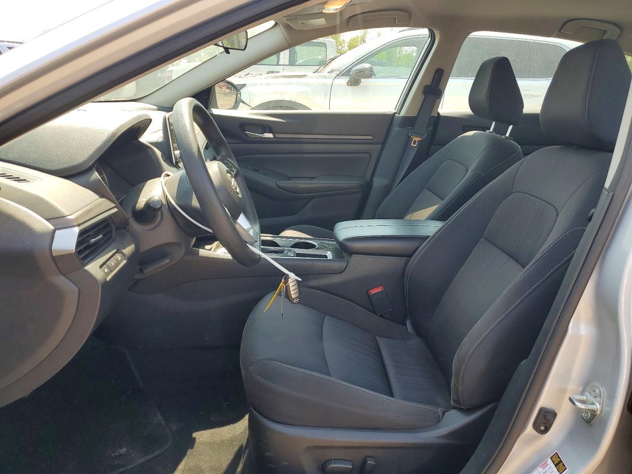 2024 Nissan Altima Sv - Image 7