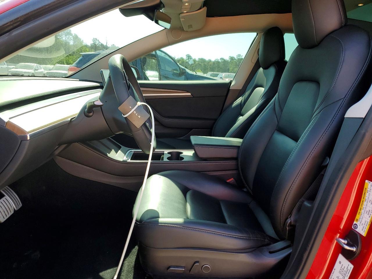 2022 Tesla Model 3 - Фото 7