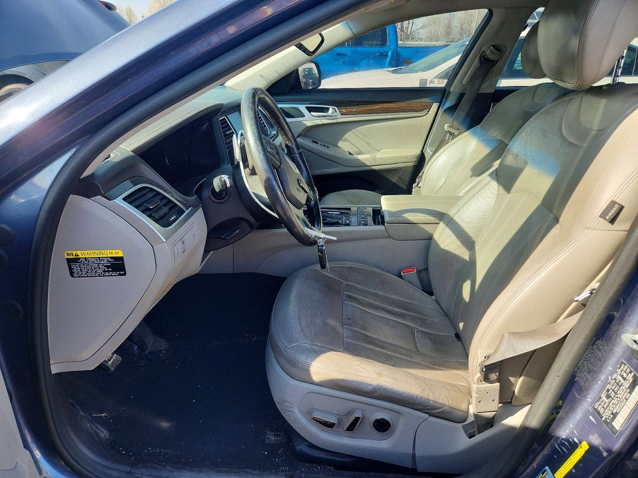 2015 Hyundai Genesis 3.8L - Фото 7