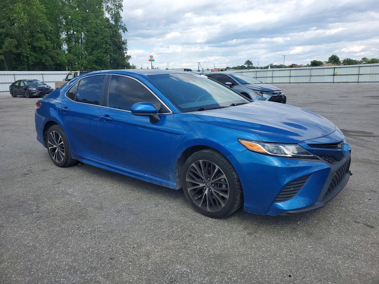 2018 Toyota Camry Se - Image 4
