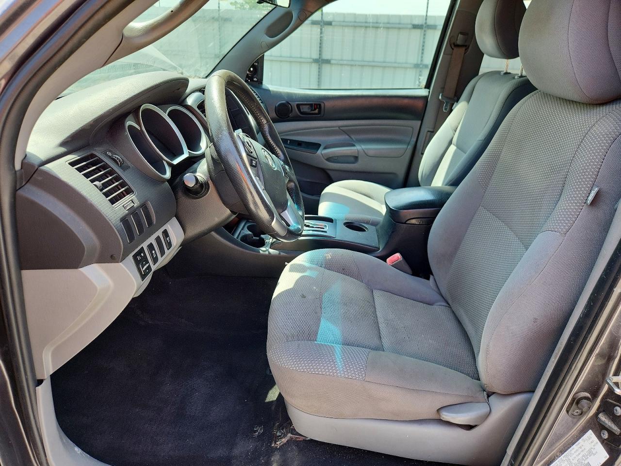 2015 Toyota Tacoma Access Cab - Image 7