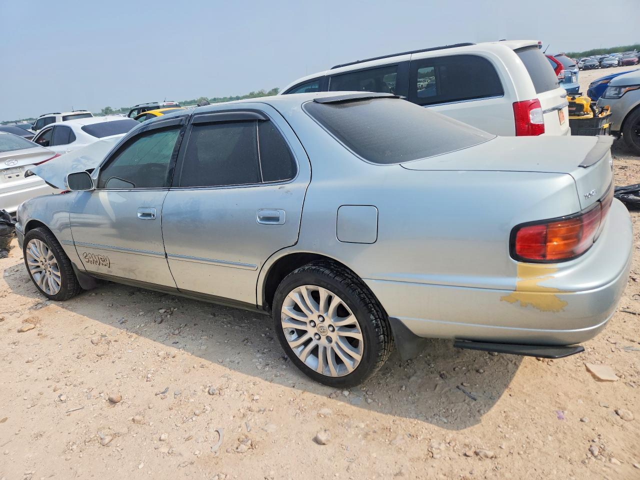 1994 Toyota Camry Xle - Image 2
