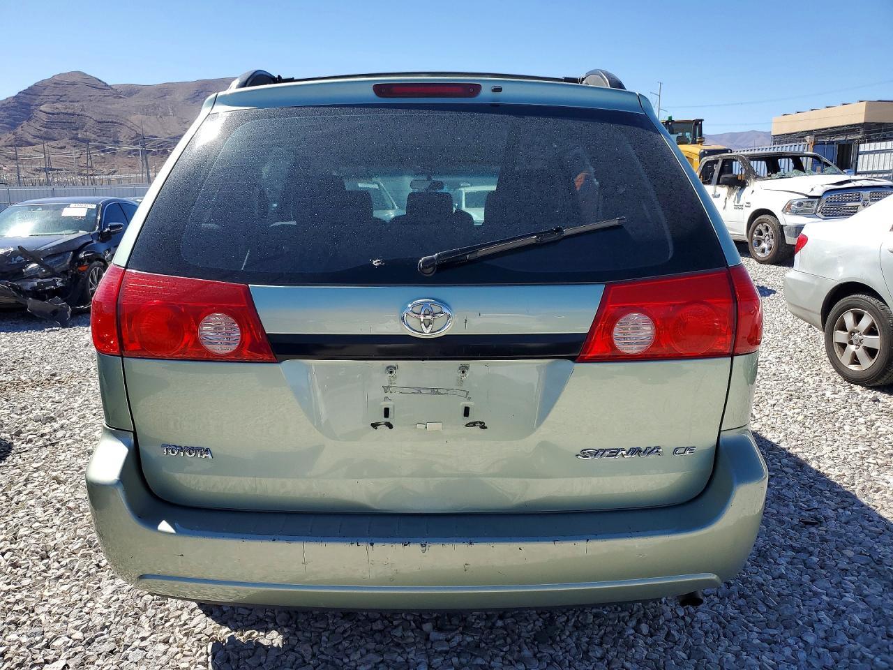 2008 Toyota Sienna Van 2Wd - Фото 6