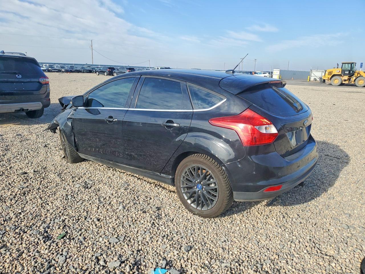 2012 Ford Focus Titanium - Фото 2