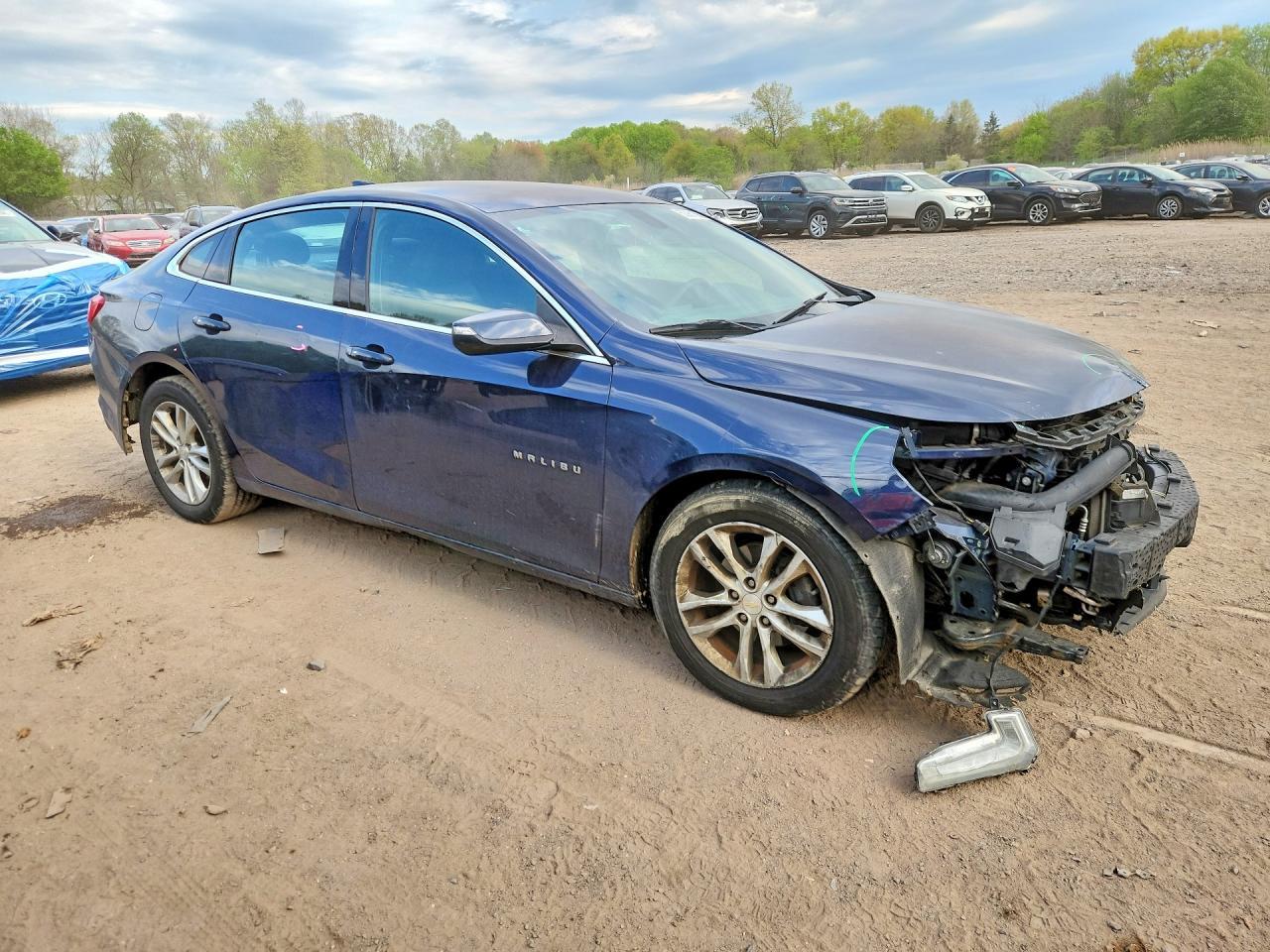 2017 Chevrolet Malibu Lt - Image 4