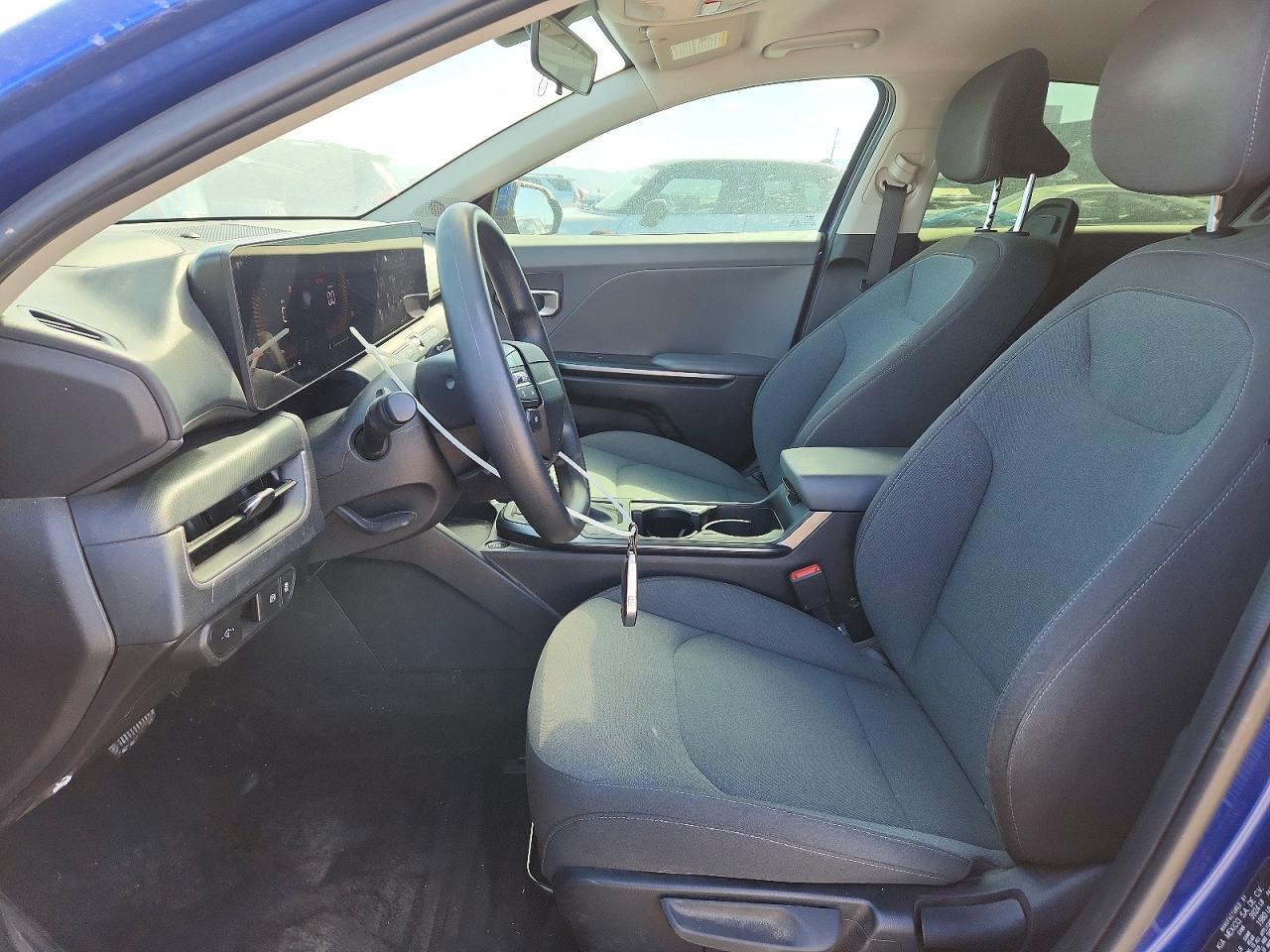 2025 Kia K4 Lxs - Image 7