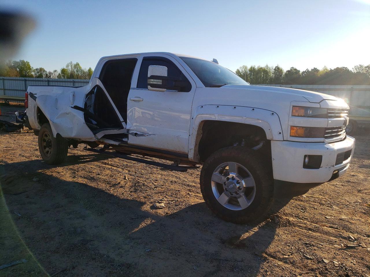 2016 Chevrolet Silverado K2500 Heavy Duty Ltz - Image 4