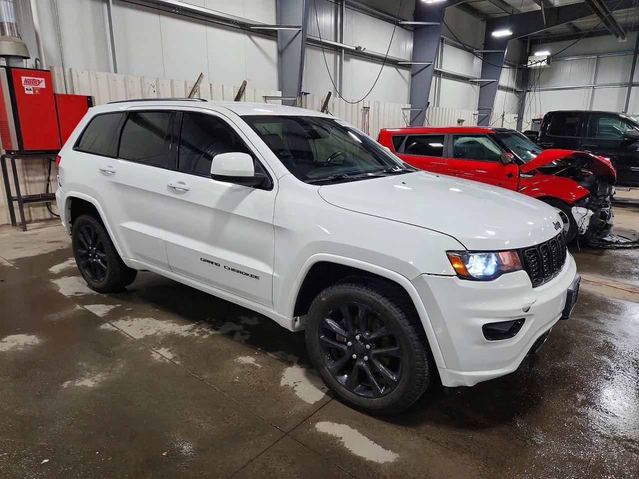 2018 Jeep Grand Cherokee Laredo - Фото 4