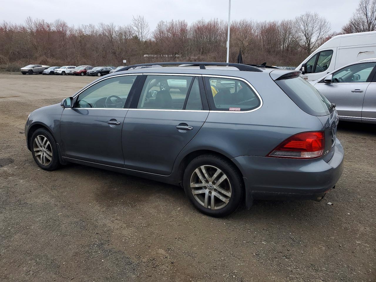 2013 Volkswagen Jetta Tdi - Image 2