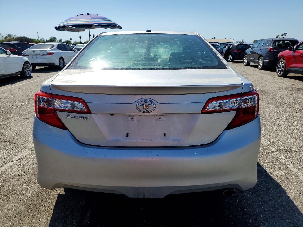 2014 Toyota Camry Se - Фото 6