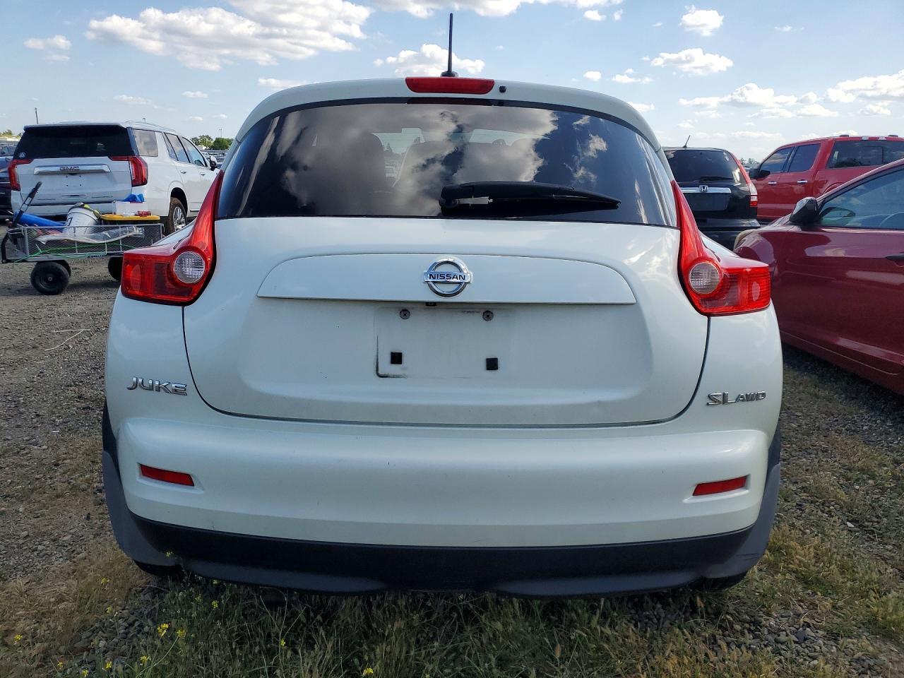 2011 Nissan Juke S - Image 6