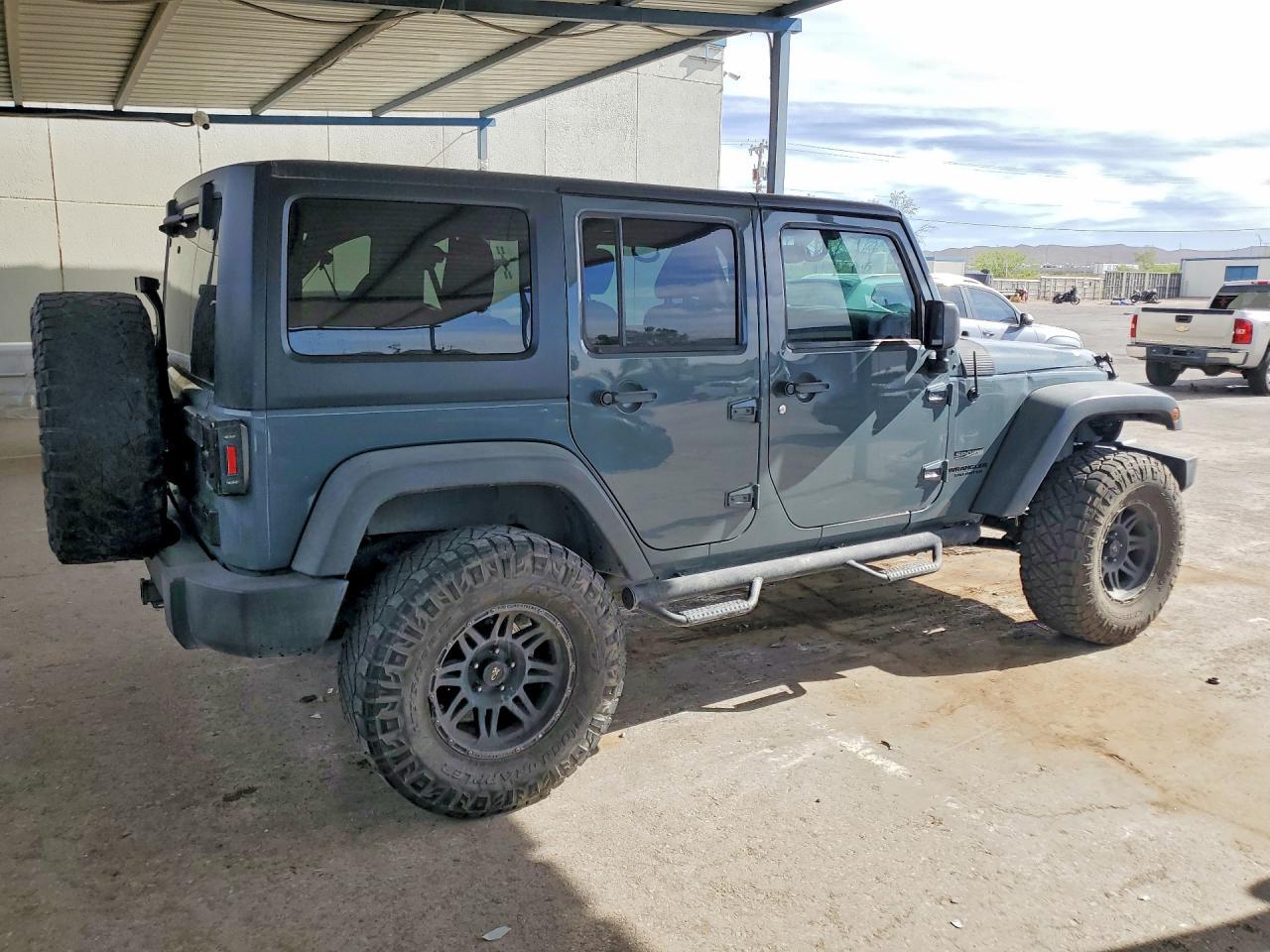 2014 Jeep Wrangler Unlimited Sport - Фото 3