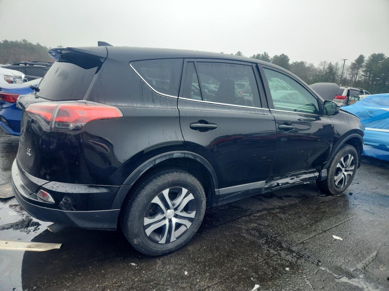 2017 Toyota Rav4 Le - Фото 3