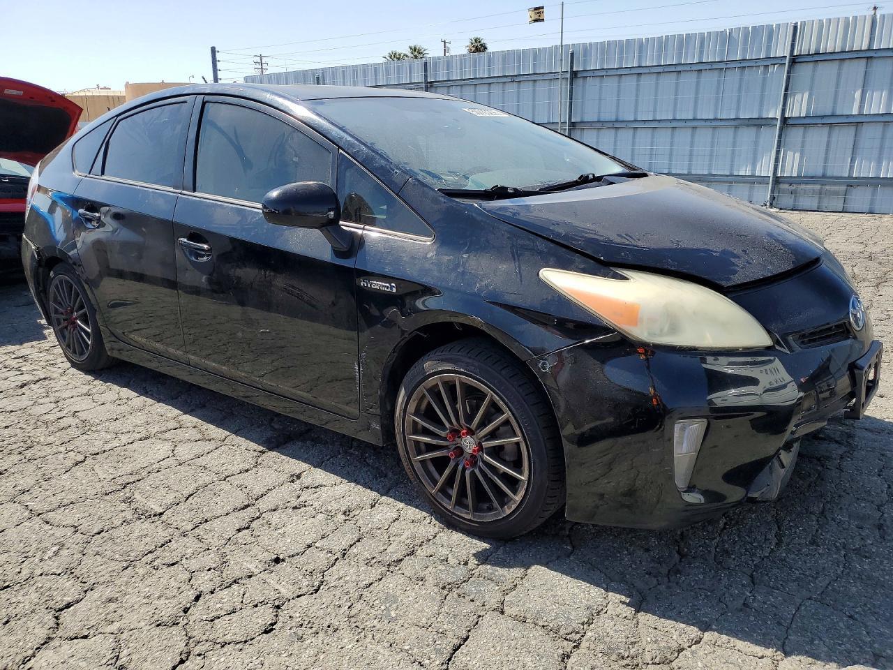 2012 Toyota Prius Two - Image 4