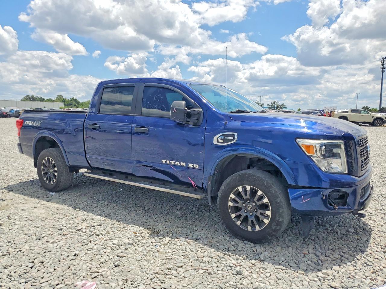 2019 Nissan Titan Xd Pro-4X - Фото 4