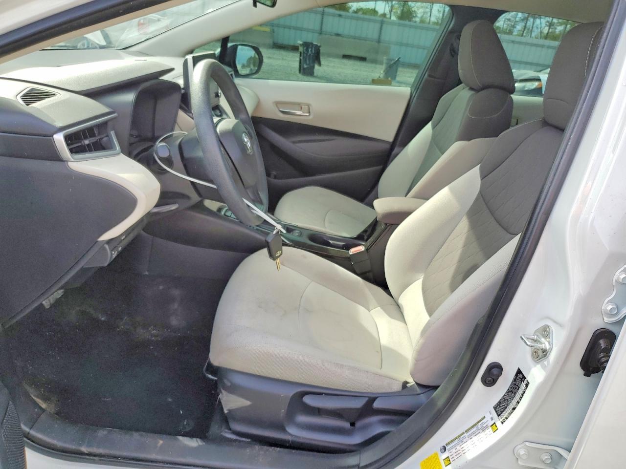 2020 Toyota Corolla Le - Image 7
