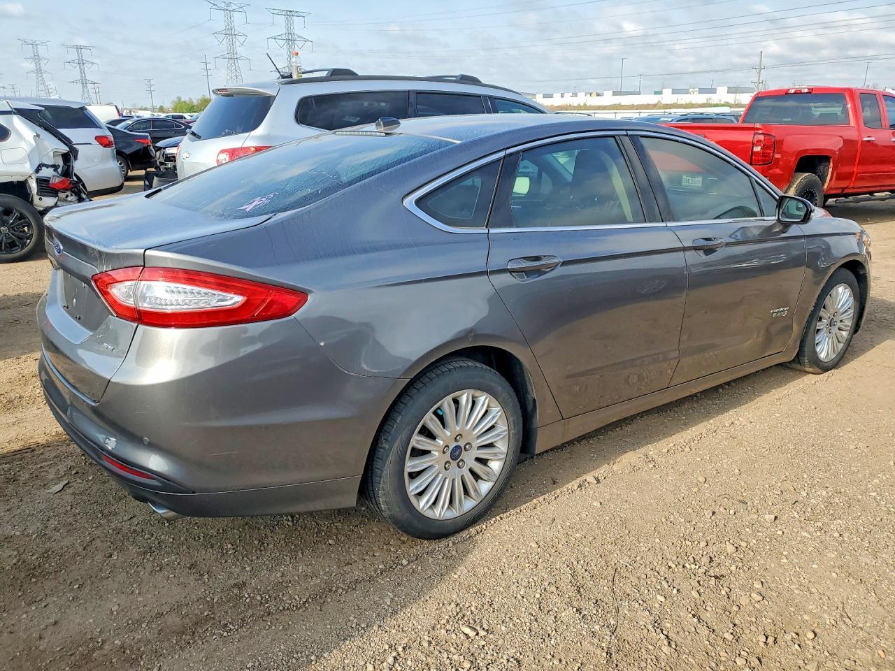 2013 Ford Fusion Se Phev - Фото 3