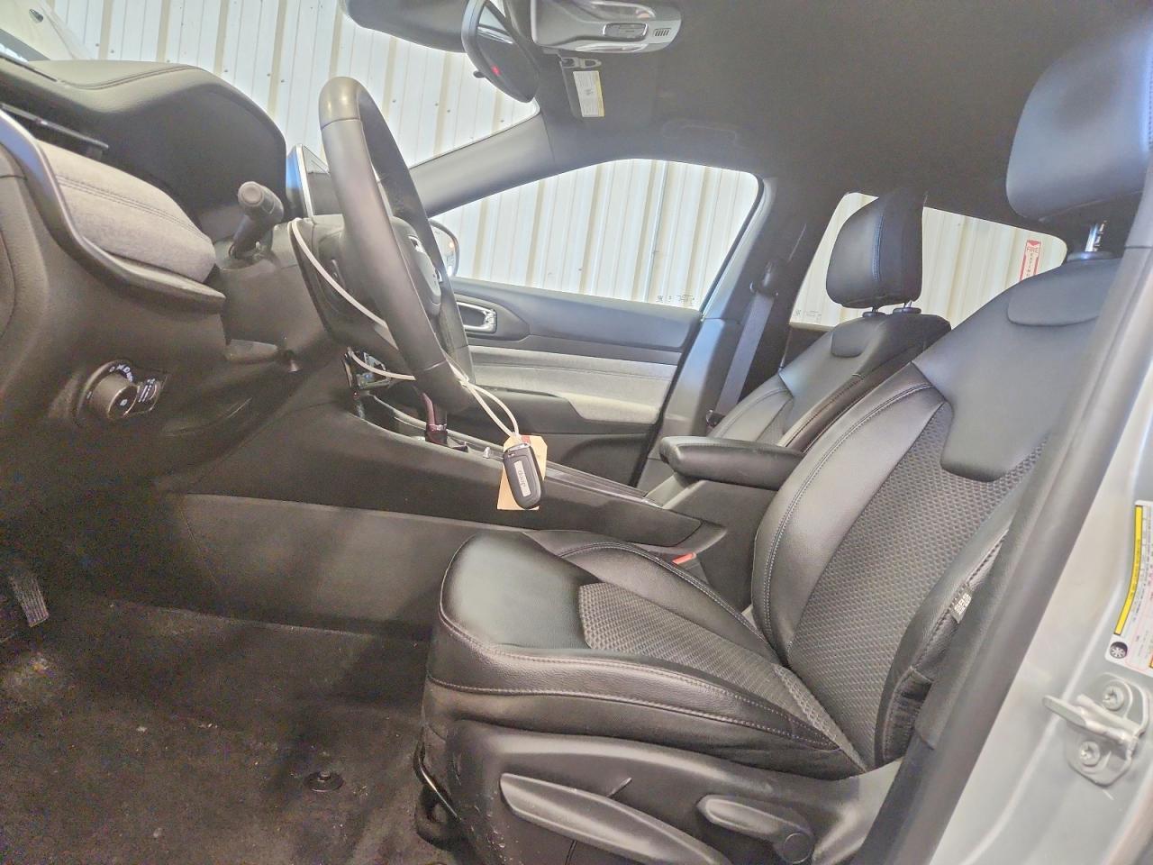 2025 Jeep Compass Latitude - Фото 7