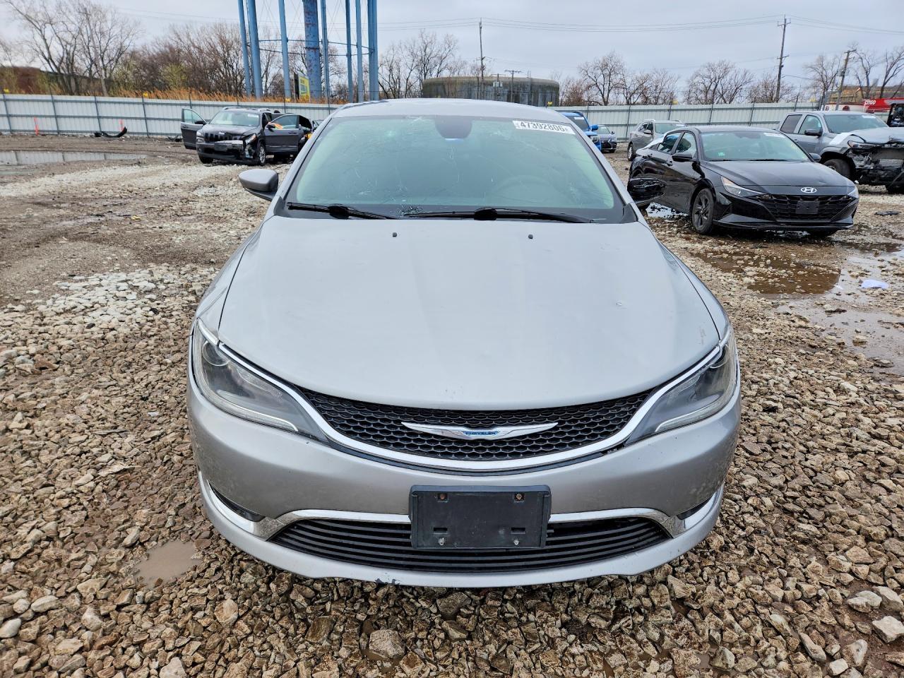 2015 Chrysler 200 Limited - Фото 5