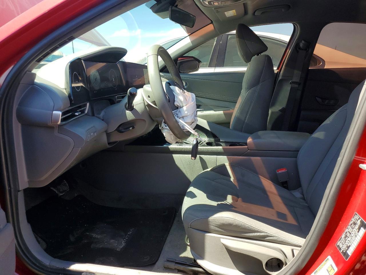 2023 Hyundai Elantra Sel - Фото 7