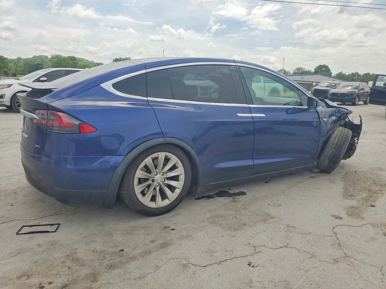 2016 Tesla Model X - Image 3