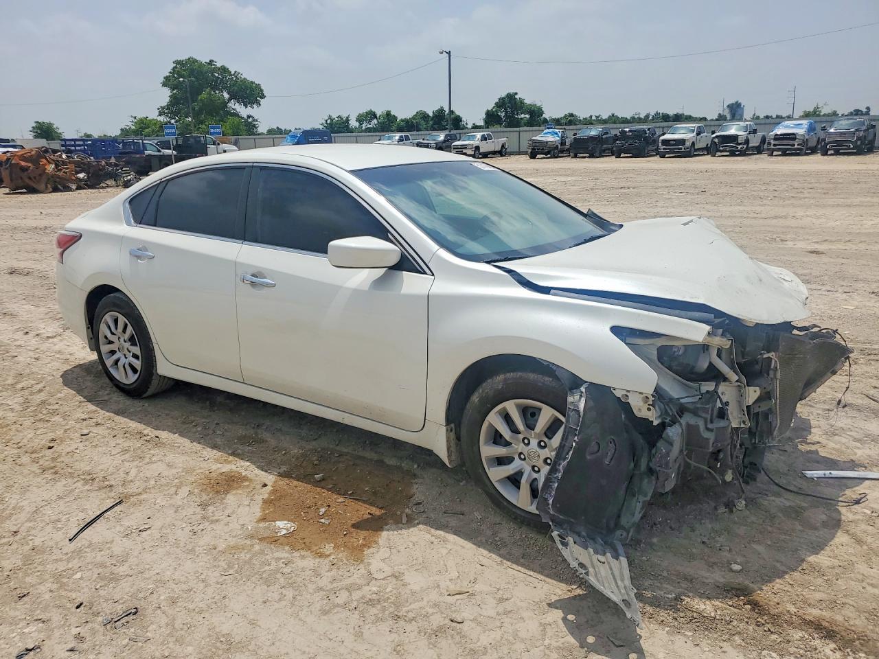 2015 Nissan Altima 2.5 S - Фото 4