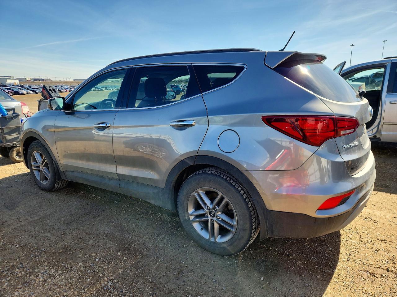 2018 Hyundai Santa Fe Sport 2.4L - Фото 2