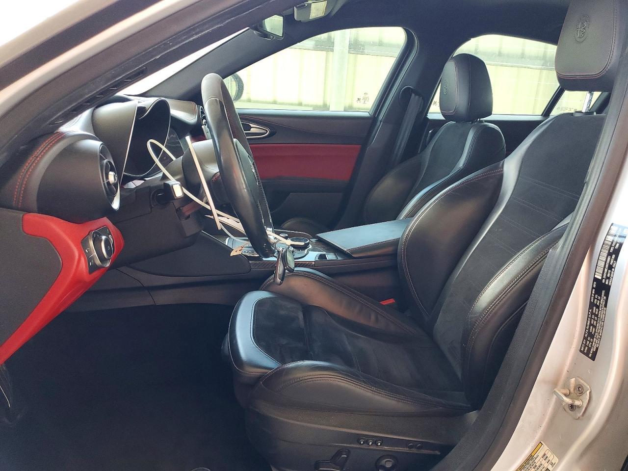 2019 Alfa Romeo Giulia Quadrifoglio - Image 7