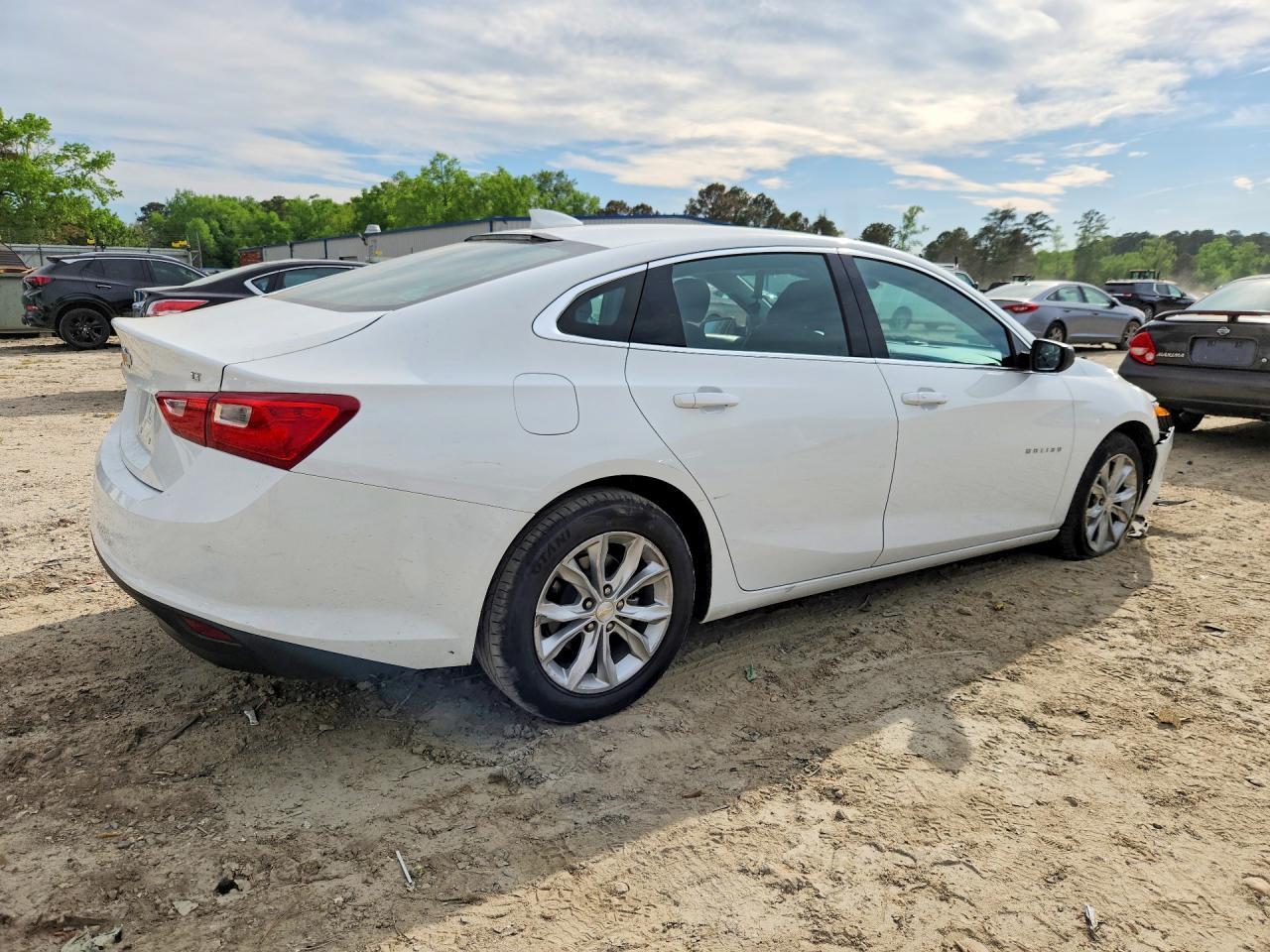 2023 Chevrolet Malibu Lt - Фото 3