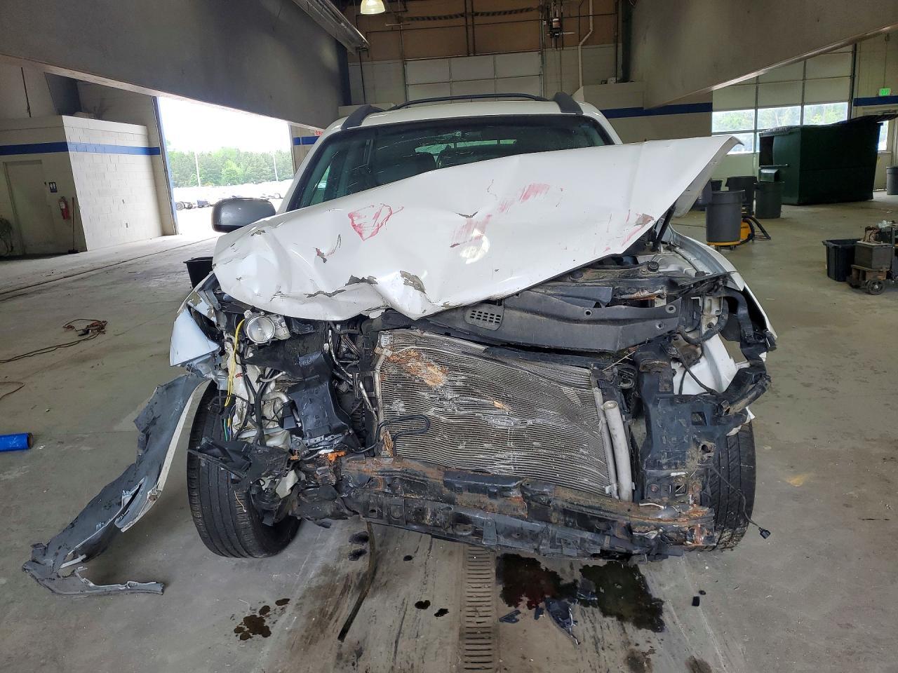 2011 Hyundai Santa Fe Gls - Image 5